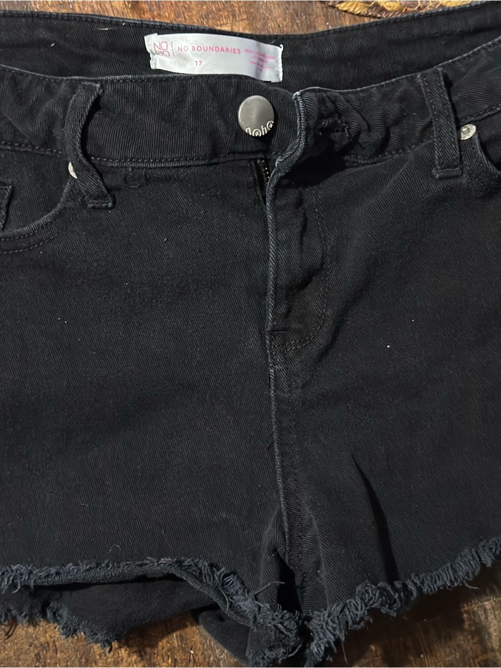 No Boundaries Black Cutoff Denim Shorts with Frayed Hem